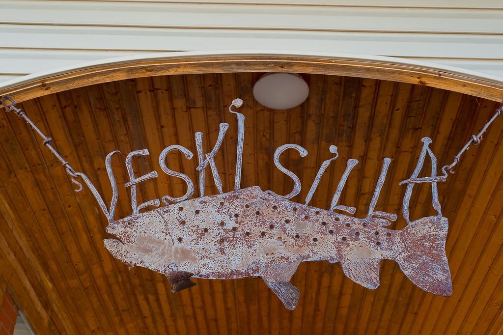 Veskisilla Hotel Turi Exterior photo